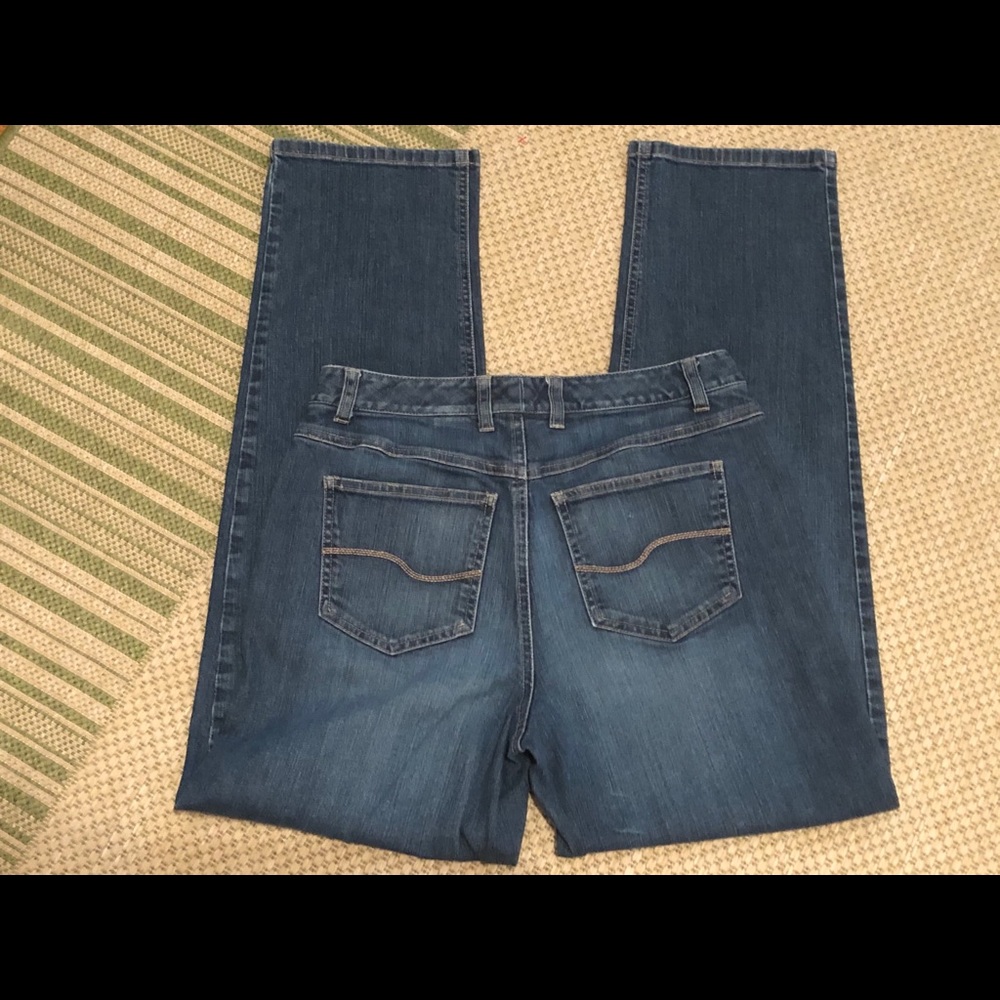 🧚🏻 Talbots Jeans - Picture 3 of 4